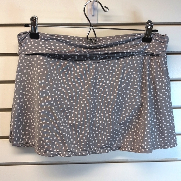NWT Garnet Hill Gray/White Polka Dot Ruched Swim Skirt Size 10 - Picture 2 of 5